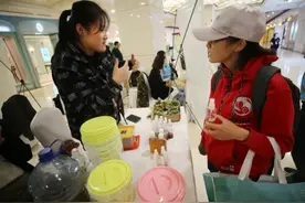 马云“同款”智能回收机来了！投入塑料瓶还能兑换超市优惠券……图片