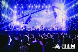 2020东海音乐节昨南沙热力开唱图片