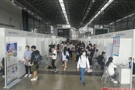 南宁年度最大规模双选会举行！提供5000余个岗位，近1500人成功就业图片