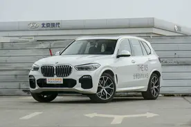 2021款宝马X5/X6上市 售价69.99-93.69万图片