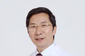 想看骨质疏松挂不到号？10月20日，华西医院举行国际骨质疏松日义诊活动！图片