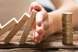 玖富网贷业务逾期爆雷：人保、太平履约险又牵涉，金融机构助贷业务遇险？图片