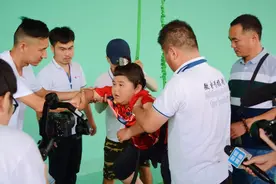 重病儿童的圆梦之旅：当生命进入倒计时图片