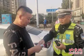 机动车副驾驶还敢不系安全带？郑州警方开始处罚了图片