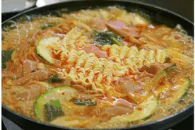 方便面吹起“高端风”，意味着什么？图片