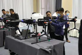 喷洒效率达人工的180倍，宁企拓攻发布新型植保无人机图片