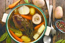 “清汤煮牛肉”，奥地利皇家美食图片