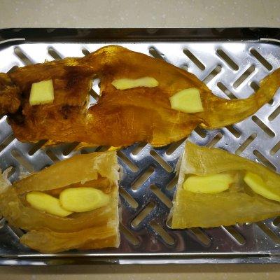 花胶羊肚菌海参汤的做法 花胶海参羊肚菌瘦肉炖汤 花胶羊肚菌海参汤的做法 花胶海参羊肚菌瘦肉炖汤