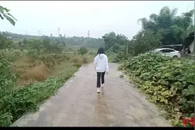 高三女孩患病后网上筹款做手术，3天后她竟主动申请退回筹到的9000余元……图片