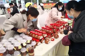 四川22个返乡创业成果亮相重庆“农民工日”，快来看是哪些图片