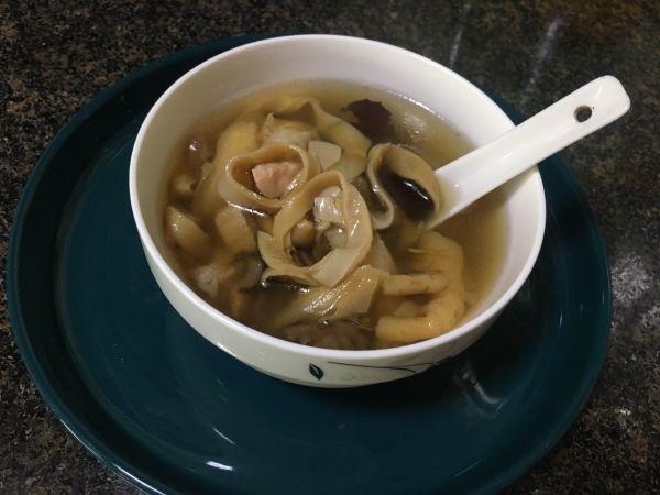 花胶煲瘦肉的做法大全窍门 花胶煲瘦肉的做法大全窍门图片