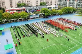 ​医生、护士、警察、记者、外卖小哥……杭实外小学部运动会开幕式好精彩图片