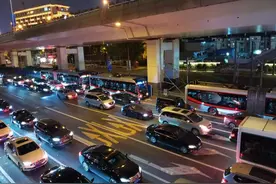 上海外牌限行升级观察：本地车主直呼太爽，外牌车主满腹心事图片