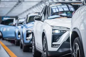 抢芯不手软 造芯忙不停 全球汽车芯片军备赛如火如荼图片