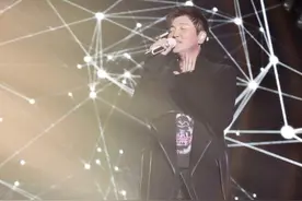 黄绮珊张碧晨“空降”李玟郑云龙合唱《马戏之王》！《我们的歌》开启团战图片