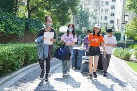 上海纽约大学：为中国留学生提供复课机会图片