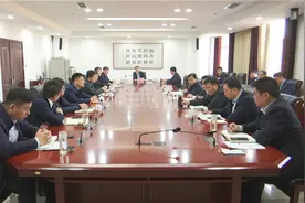 44秒丨滨州市滨城区委书记 党校校长白平和主持召开重点项目工作调度会视频封面