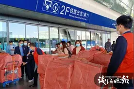 你的“双11”快递已经上高铁了，长三角铁路十天发送电商货品超万吨图片