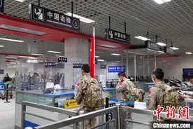 中国第十批赴南苏丹（瓦乌）维和工兵、医疗分队回国图片