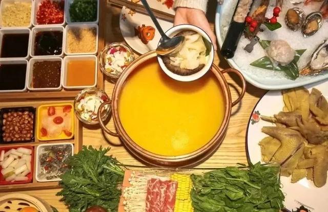 鱼翅海参花胶鸡怎样煲汤 2026年鱼翅花胶海参鸡汤的做法