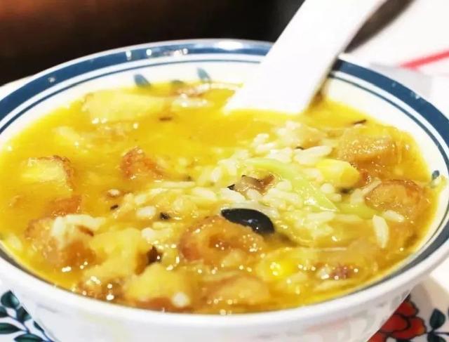 炖酸辣花胶鸡汤做法 2026年炖酸辣花胶鸡汤做法窍门 炖酸辣花胶鸡汤做法 2026年炖酸辣花胶鸡汤做法窍门