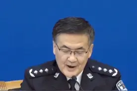 公安部推车检新政，私家车十年内仅需检两次，即第6年、8年