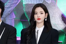 综艺观｜《神奇公司在哪里》发布会杨超越惊喜摸盲盒，杨迪王耀庆PK带货技能图片