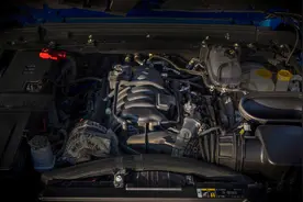 Jeep为牧马人推出最强悍版本，“捣乱”福特Bronco图片