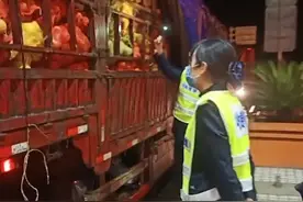 光明时评：提升政策知晓率，苹果腐烂不能走绿色通道方才不会是新闻图片