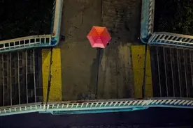 人，为什么会变图片