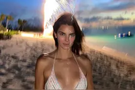 肯豆上脚「财富密码」同款！但她这双天价鞋，王一博都没有图片