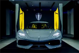 科尼赛克第一款四座车型Gemera耀目亮相中国市场图片