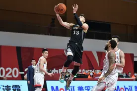CBA速递：辽宁逆转双杀广州 郭士强赛后找裁判“理论”遭郭艾伦“阻拦”图片