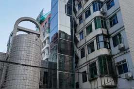 东莞首台申领补贴的旧楼加装电梯验收，下个安装项目在石龙图片