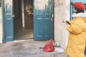 单元门换新的了，回家却困难了图片