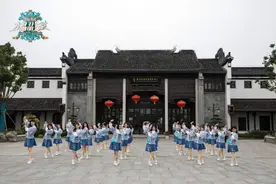 《水晶晶南浔水晶晶女孩》南浔录制，张韶涵要选“有内容”的真诚女孩图片