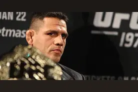 拉斐尔-多斯安乔斯：一个“差点被开除”的UFC世界冠军图片