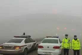 浓雾锁川南，多条高速公路实施管制图片