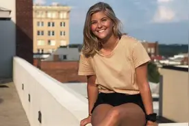 美国女学生在开曼群岛违反隔离规定被拘押，家人向特朗普求救图片