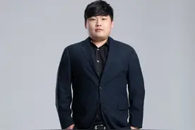 对话｜如何成为KPL冠军教练？吃过的苦太多，你只能纯粹图片