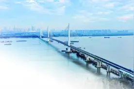 明天14：00，江心洲长江大桥开通图片