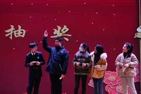 用诗歌撑起一台迎新文艺汇演，杭州这所学校绝了图片