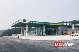 ETC、扫脸支付自助结账 湖南高速首家智慧加油站开业图片