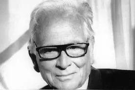 今日人物丨皮尔·卡丹：从小裁缝到服装巨匠，难以割舍“中国情缘”图片