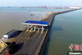 2025年山东将实现市市通高铁 沿海港口万吨级以上泊位达360个图片