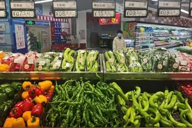 气温降菜价扬 辣椒成为“新贵”螺丝椒价格已达每斤15.8元图片