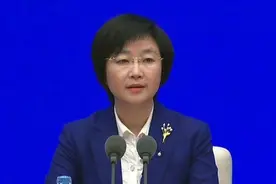 国家医保局：新冠疫苗免费接种，不影响看病就医报销视频封面