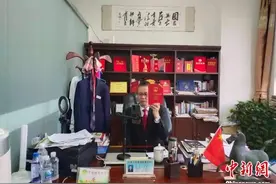 内蒙古“网红律师”成长记：从农民到律师 48岁那年知识改变了命运图片