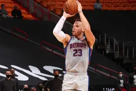 “给力芬”不再给力，格里芬打了10场了还没有扣篮图片