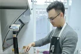 挑战365天给女友做饭不重样，90后南京小伙火了图片